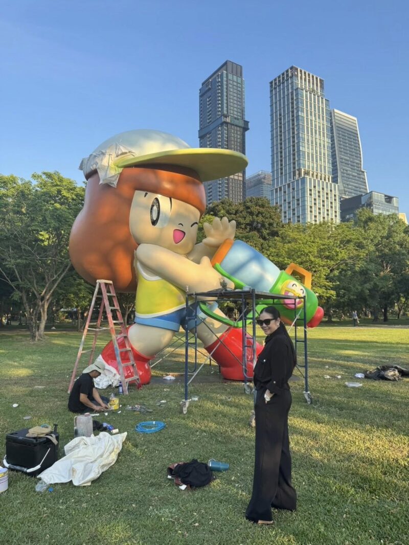 สงกรานต์นี้ไม่ต้องไปไหนไกล! เช็กอิน "Saneh Art by Songkran" ดูอาร์ตทอยยักษ์กลางสวนลุมฯ 8 666149143 10166685559211756 4110513830906354974 n