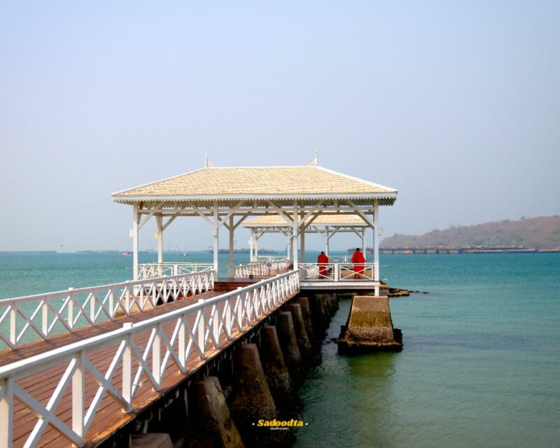 สะพานอัษฎางค์ แลนด์มาร์กสีขาวแห่งรัก บนเกาะสีชัง 4 BOY04882