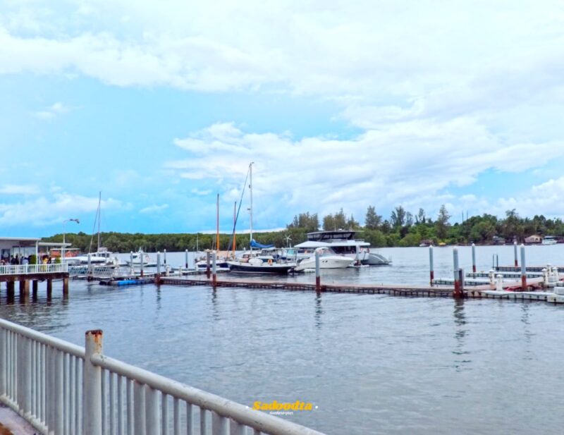ล่องเรือยอร์ชชมพระอาทิตย์ตกที่กระบี่: รีวิวทริป 4 เกาะสุดพรีเมียมจากท่าเรือ Krabi River Marina 8 Krabi River Marina 002
