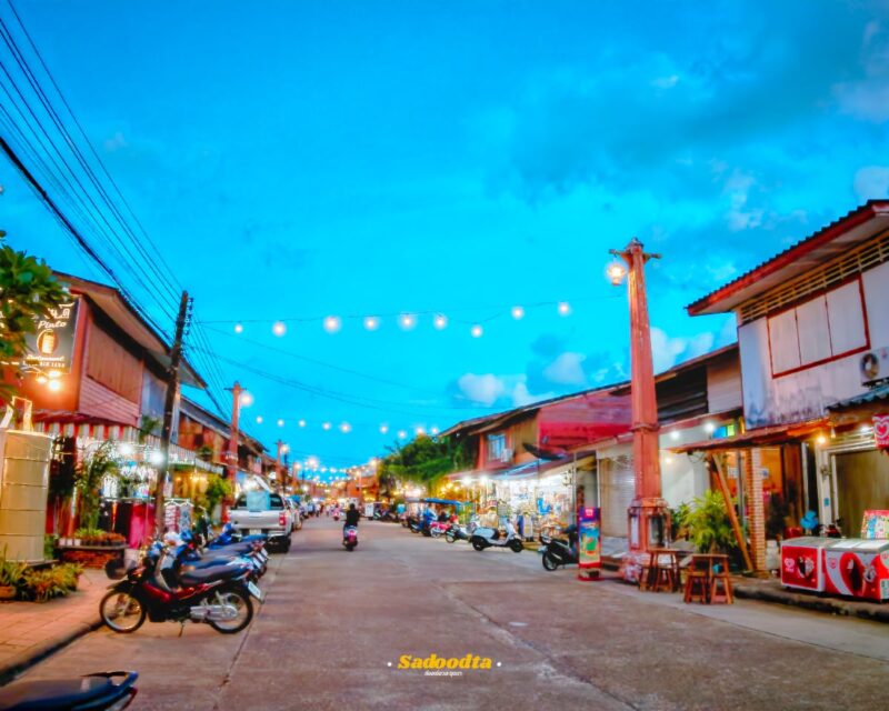 ชุมชนศรีรายา เมืองเก่าลันตา (Lanta Old Town)สัมผัสเสน่ห์ร้อยปีริมทะเลกระบี่ 10 ชุมชนศรีรายา" หรือ Lanta Old Town