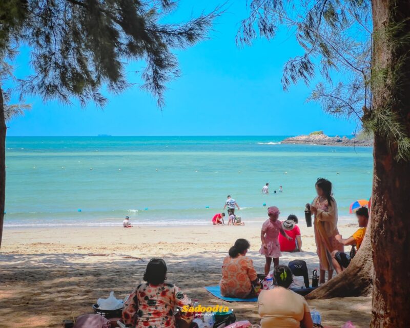 เที่ยวหาดนางรำ-หาดนางรอง สัตหีบ: ทะเลใกล้กรุง น้ำใสเหมือนข้ามเกาะ ในงบประหยัด! 7 nangrumbeach 000